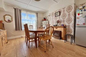 Dining Room- click for photo gallery